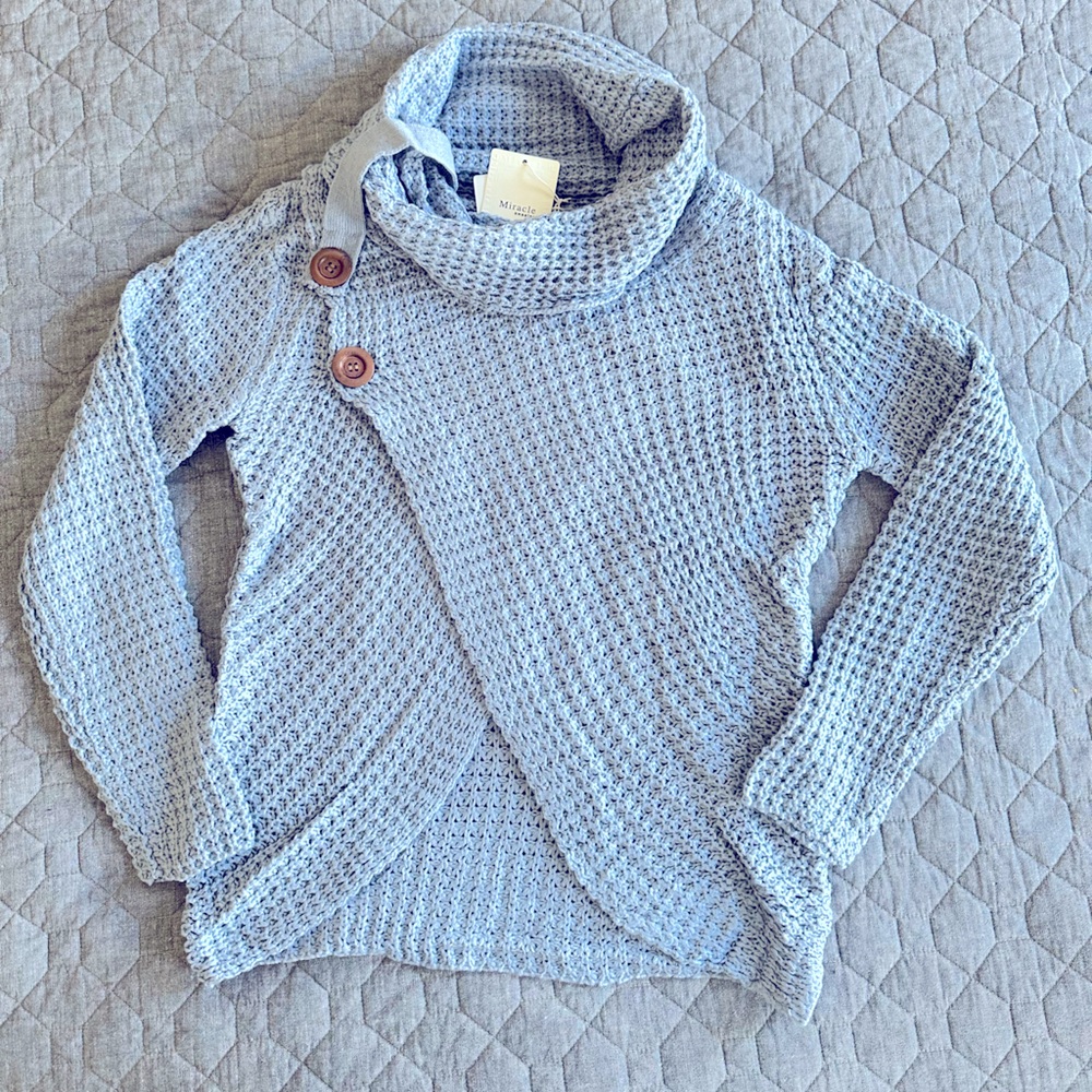 NWT Miracle cowl neck sweater with crisscross front & wooden buttons - size M/L